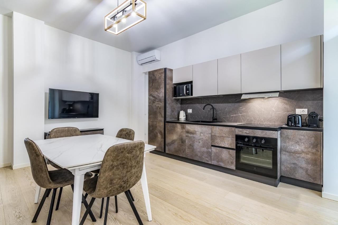 Pisani Apartment Милано Екстериор снимка